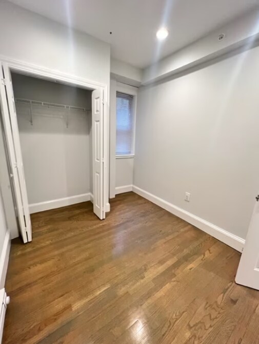 Images are representative samples of the advertised unit. Actual units shown during tours may differ - 80 Peterborough St Unit R5