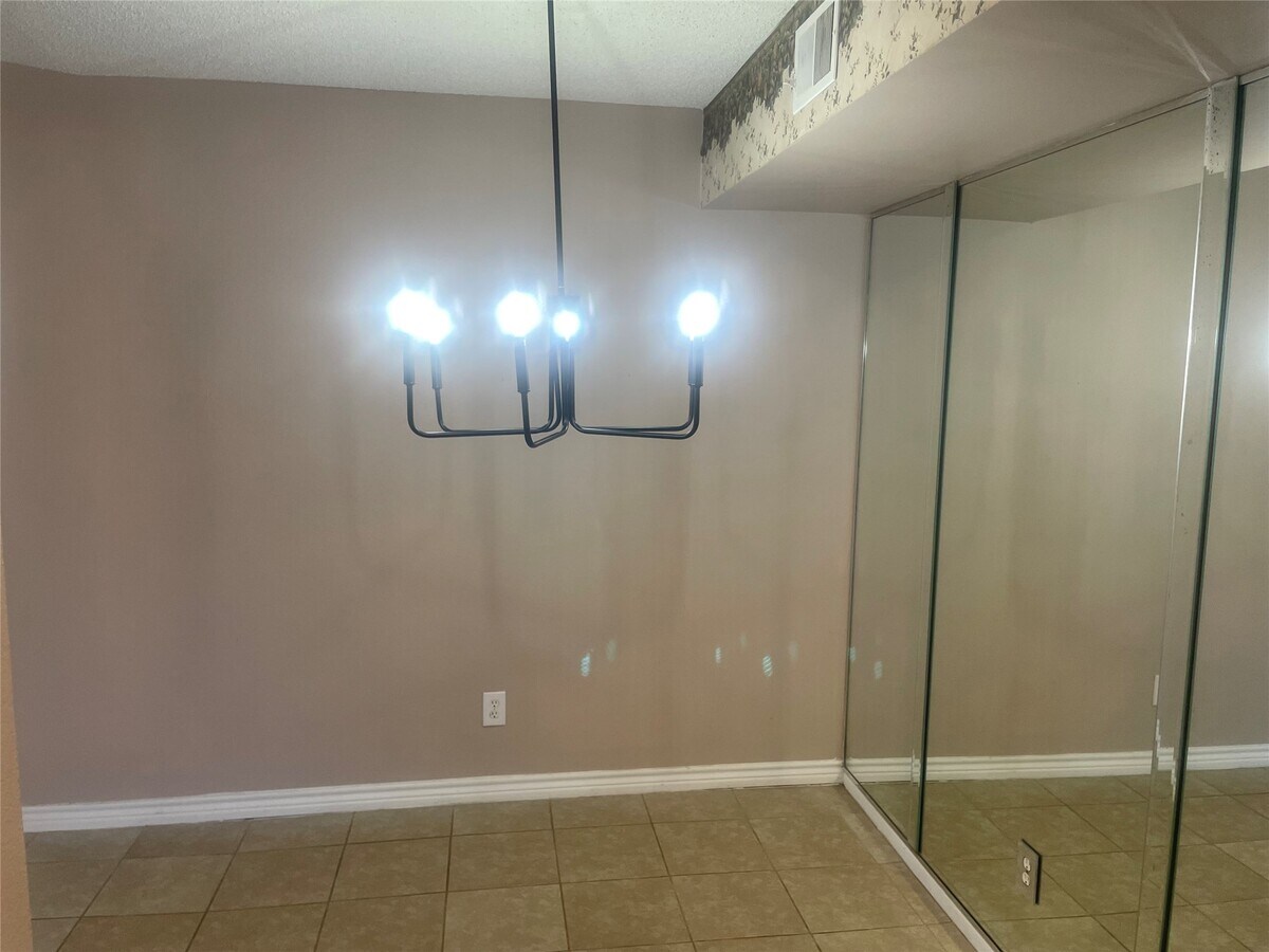 Photo - 17331 Red Oak Dr Unit 48