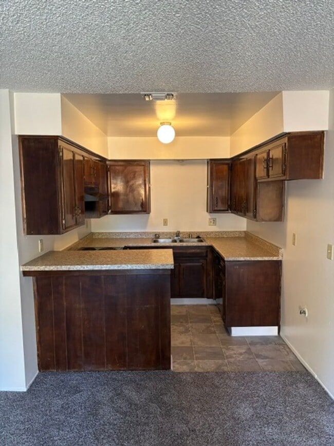 Photo - 8012 N Laurelglen Blvd
