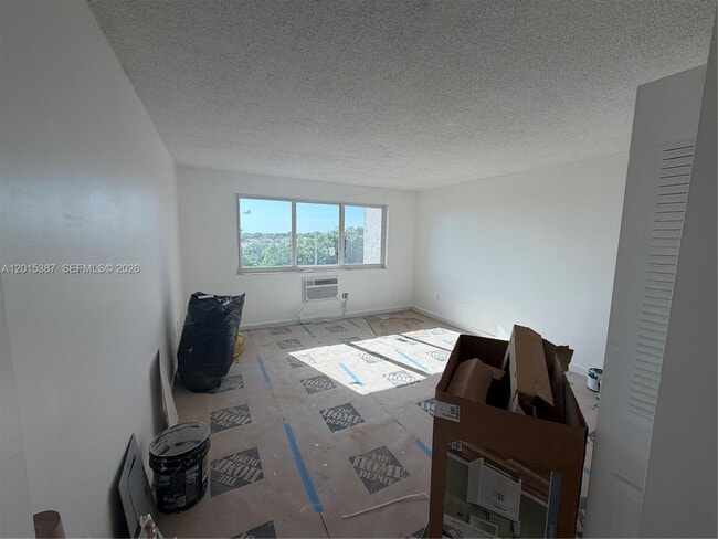 Building Photo - 6930 Miami Gardens Dr Unit 1-512A