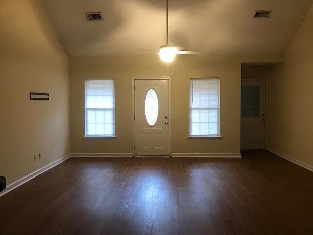 Photo - 704 Guinevere Ct