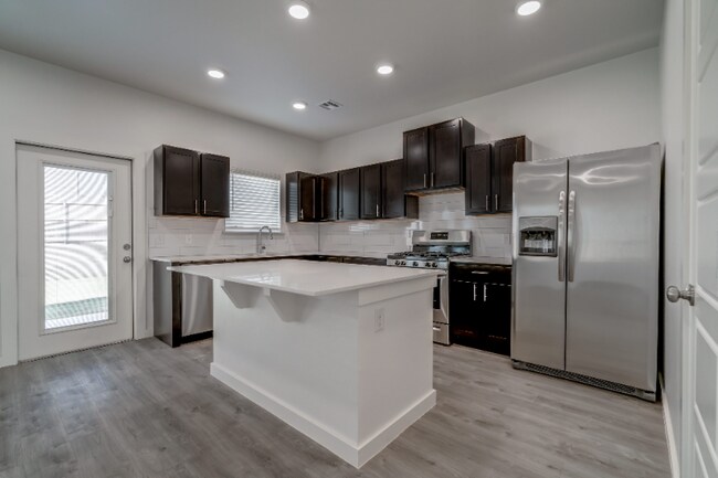 13522 Vinita Dr