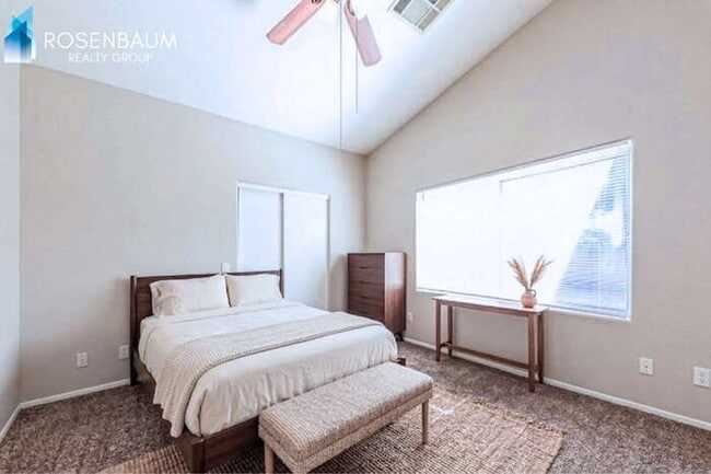 Building Photo - 9311 W Monroe St