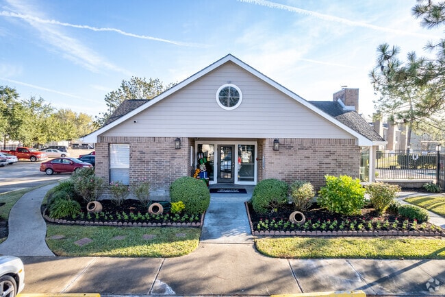 Leasing Office