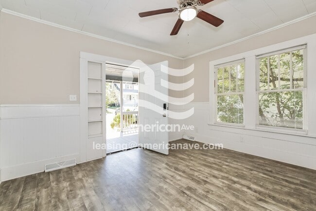 Photo - 306 E Guilford St