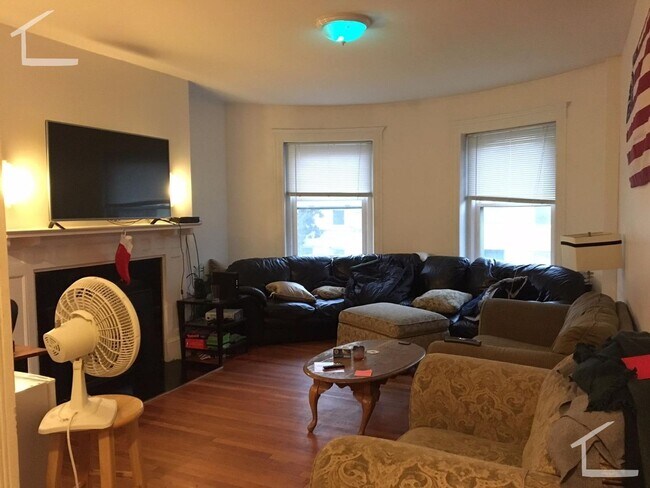 4BD Packard's Corner - BU's most desirable... - 4BD Packard's Corner - BU's most desirable... Condo