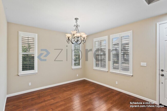 Photo - 651 Carrington Ct