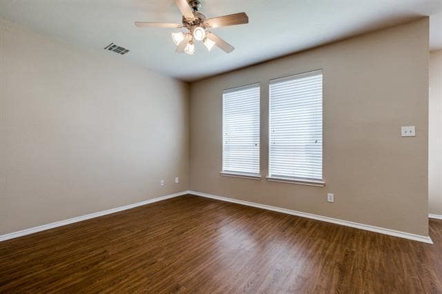 Photo - 2228 Stonebrook Ln