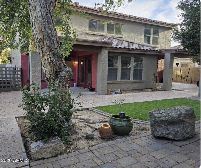 3582 E Santa Fe Ln