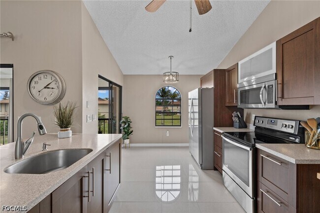 Photo - 9597 Halyards Ct Unit 22