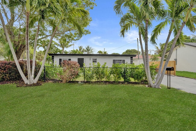 Photo - 234 NE 14th Ave Unit #2