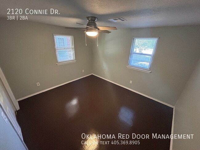 Photo - 2120 Connie Dr