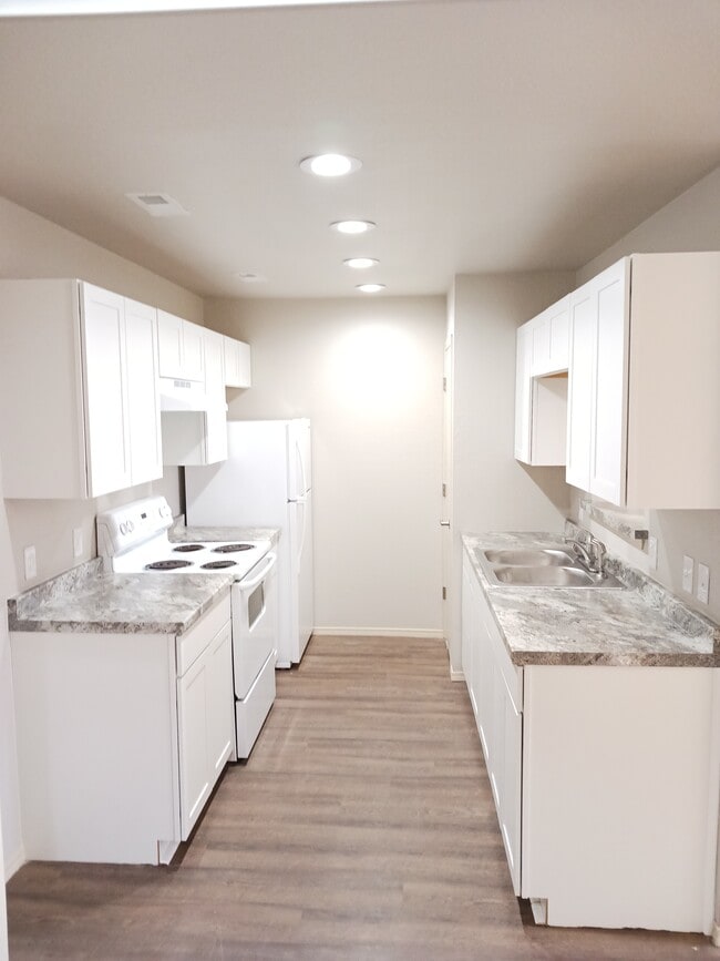 Photo - Crown Pointe/Wolfe Run Apartments