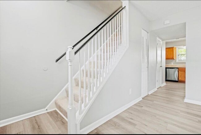 Photo - 3500 Warwick Dr