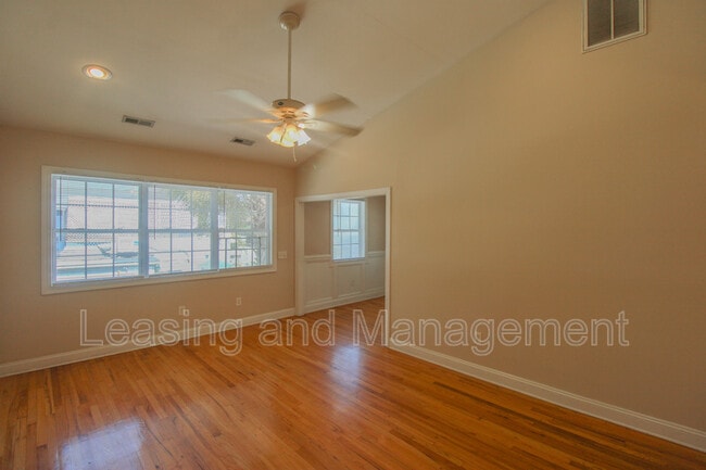 Photo - 180 Line St Unit C