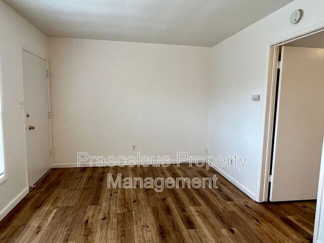 270 Whitney St Unit C