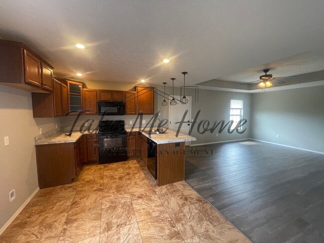 Photo - Updated Home in Ozark!