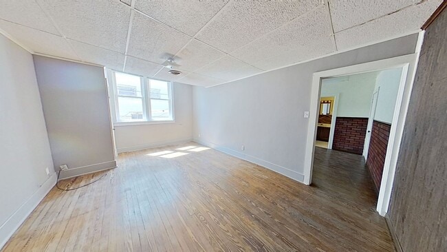 Photo - Spacious 1 Bedroom Apartment
