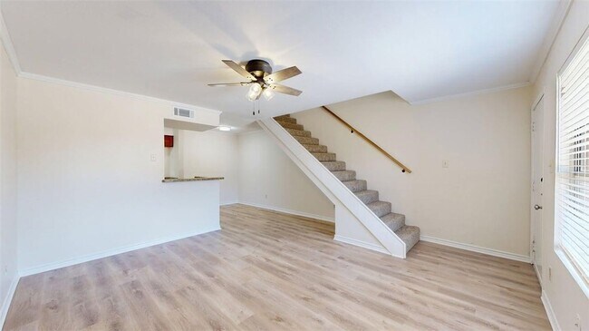 904 University Oaks Blvd Unit 80