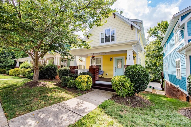 315 Woodvale Pl