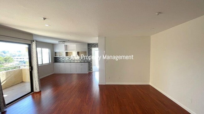 Photo - Downtown Walnut Creek! 3rd floor 2 master ... Unit 307