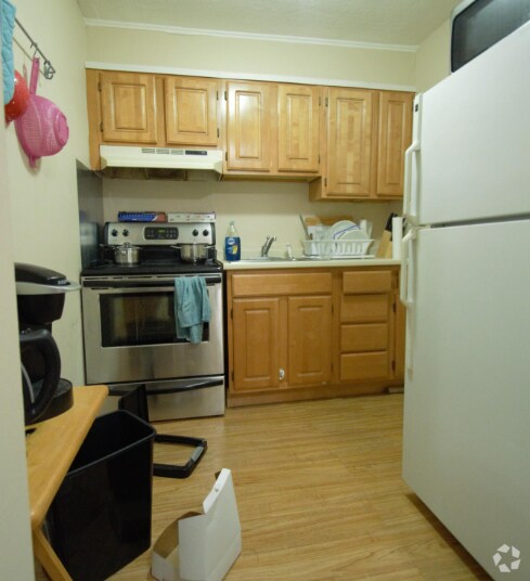 Building Photo - 20 Radcliffe Rd Unit 106 Rental