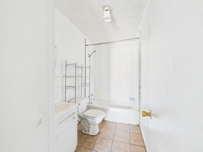 Photo - 700 13th St Unidad 700 13th Street