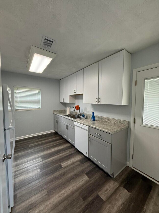 Photo - 509 Trenton St