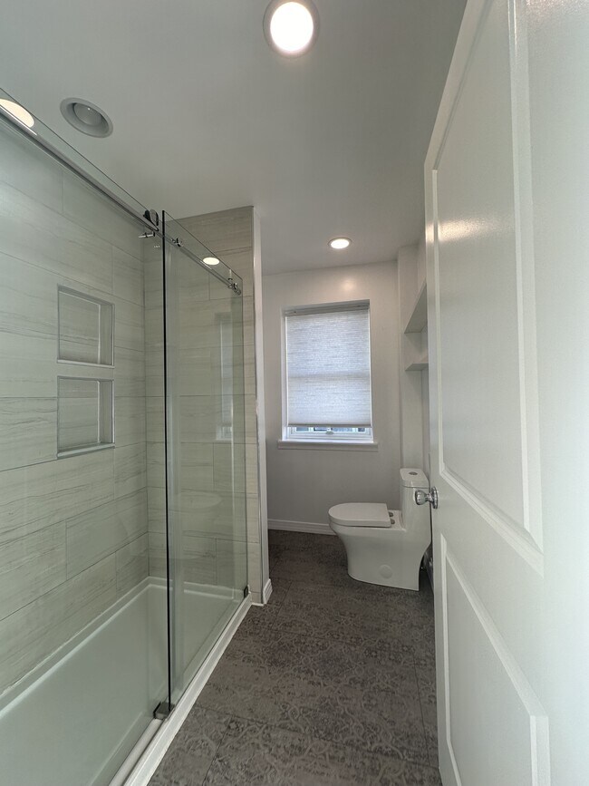 Photo - 1022 Carpenter St