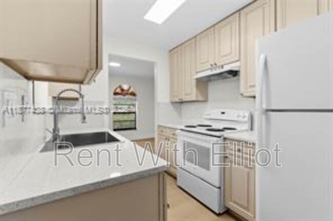 Photo - 5629 Taft St