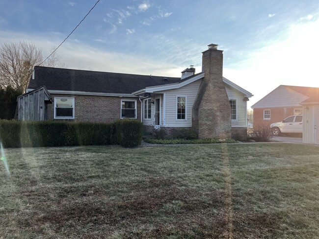Photo - 3216 Batesfield Rd