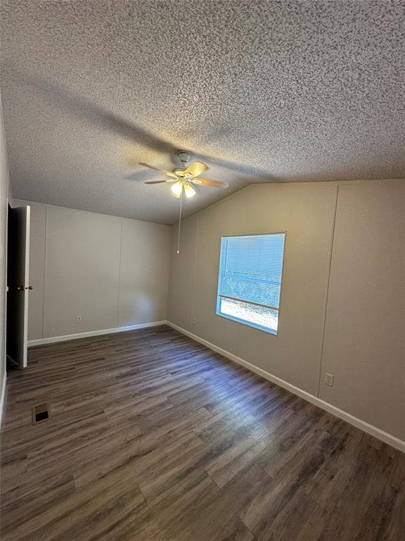 Photo - 530 Opal Ln