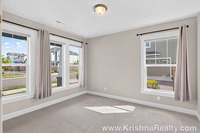 3979 SE 68th Ave