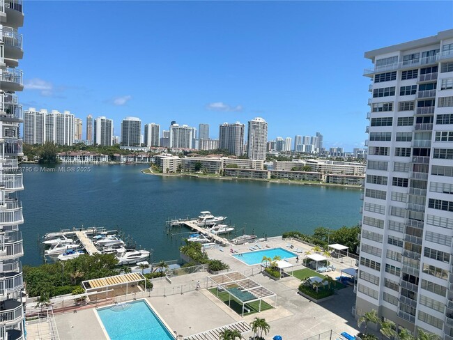 Building Photo - 18051 Biscayne Blvd Unit 1403 Rental