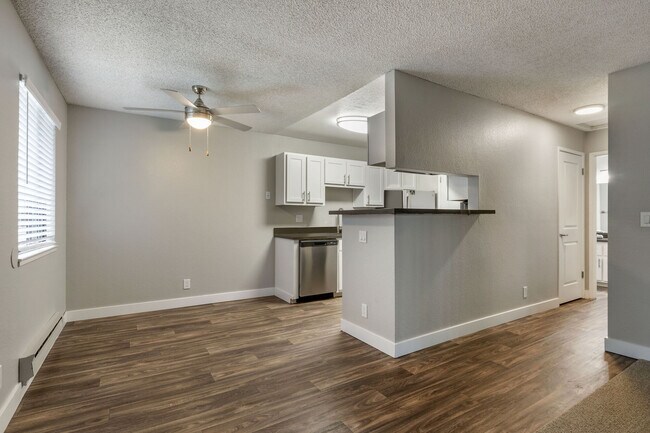 Photo - Fairway Glen