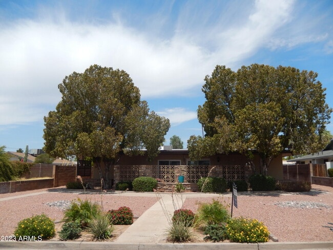 Building Photo - 3618 E Montecito Ave Unit 2 Rental