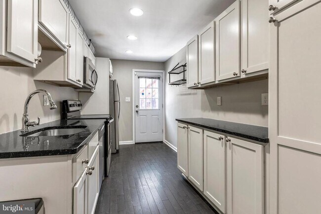 Photo - 1036 Patapsco St