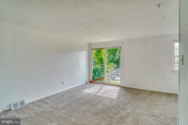 Building Photo - 10203 E Keswick Rd Unit 1