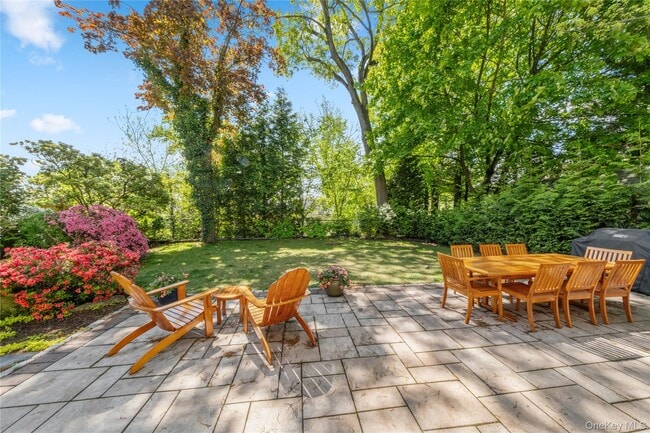 Photo - 65 Wildwood Rd
