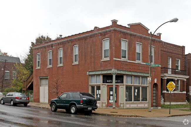 Primary Photo - Park East Apartments