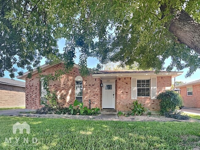 Photo - 4809 Cedar St
