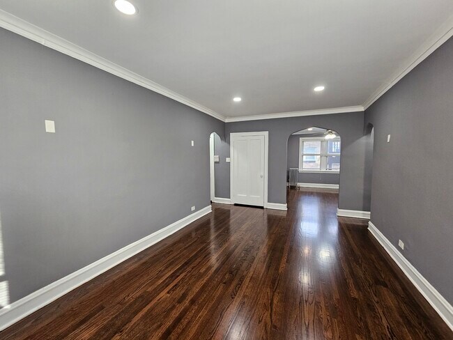 Photo - 6551 N Francisco Ave Unit 3B