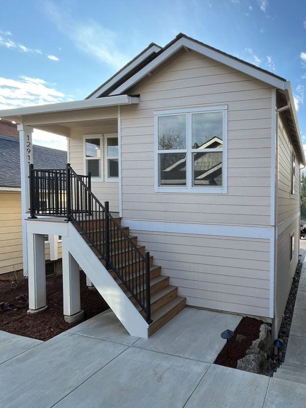 Building Photo - 12911 SE Ridgecrest Rd