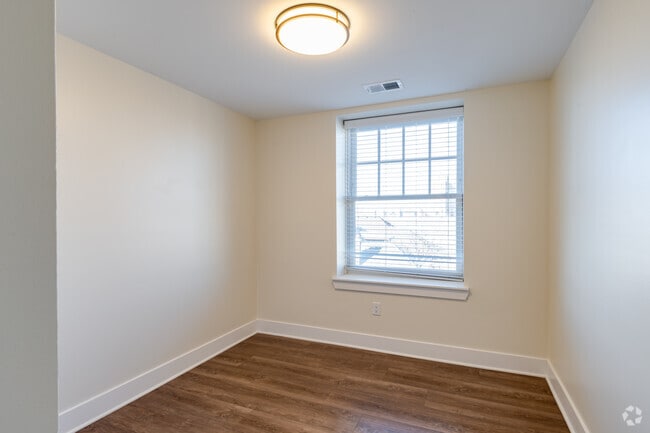 2HAB, 1BA - 857 ft²