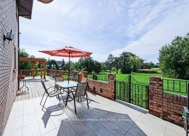 Photo - 4 Bellini Av