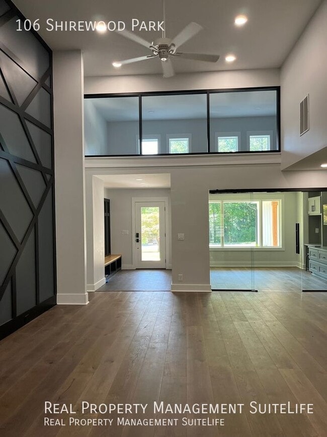 Photo - 106 Shirewood Park