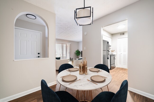 Photo - Mountain Place Apartments