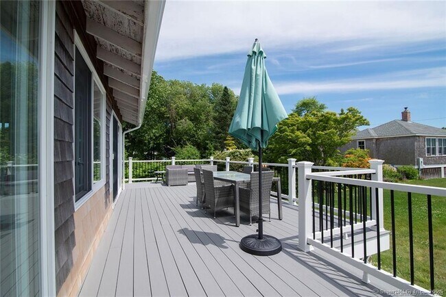 Photo - 71 Noyes Ave