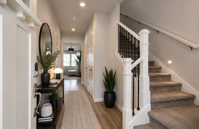 6834 N 89th Loop