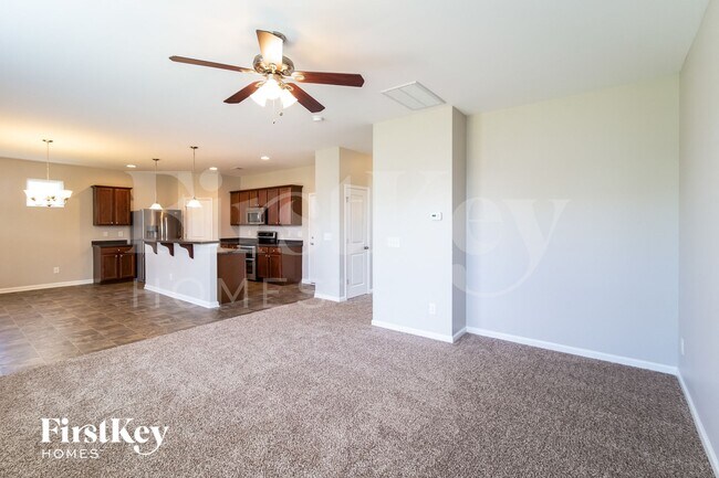 543 Crossland Dr
